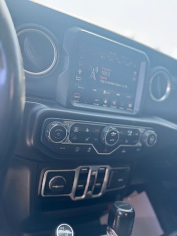 2020 Jeep Gladiator - $34,900