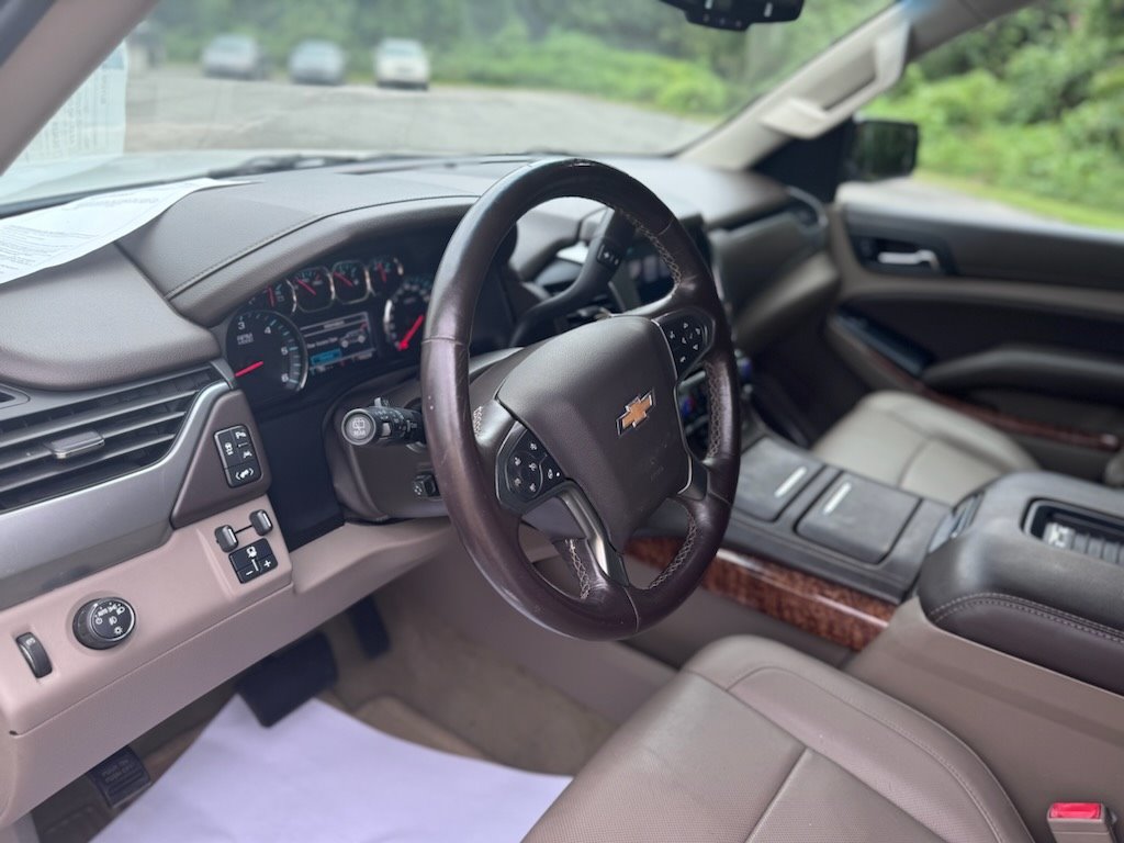 2016 Chevrolet Suburban 1500 LTZ photo