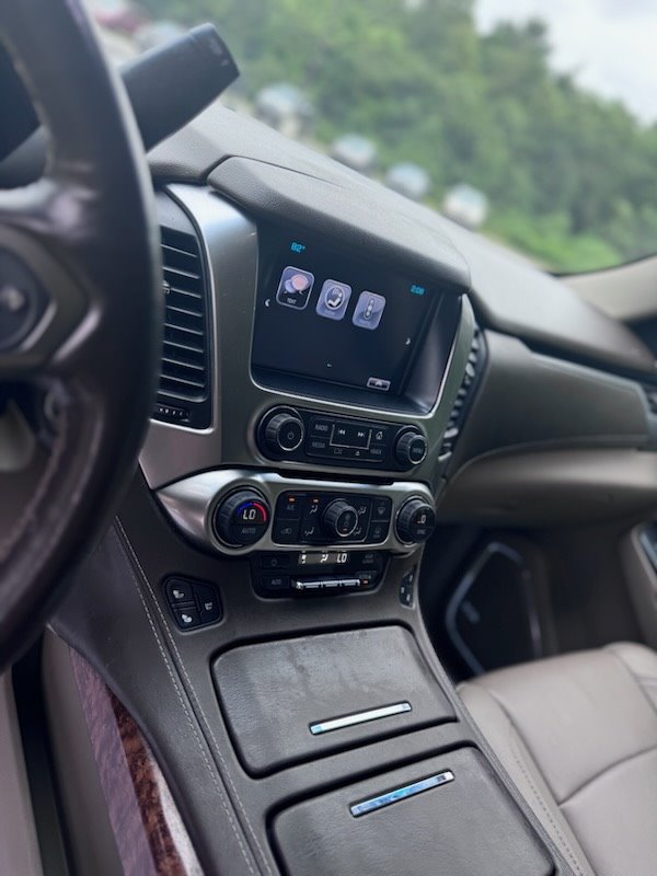2016 Chevrolet Suburban 1500 LTZ photo