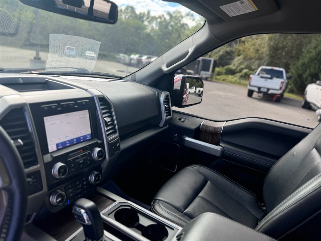 2020 Ford F150 Lariat photo