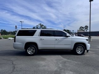 2020 Chevrolet Suburban 1500 LT photo