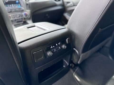 2020 Chevrolet Suburban 1500 LT photo