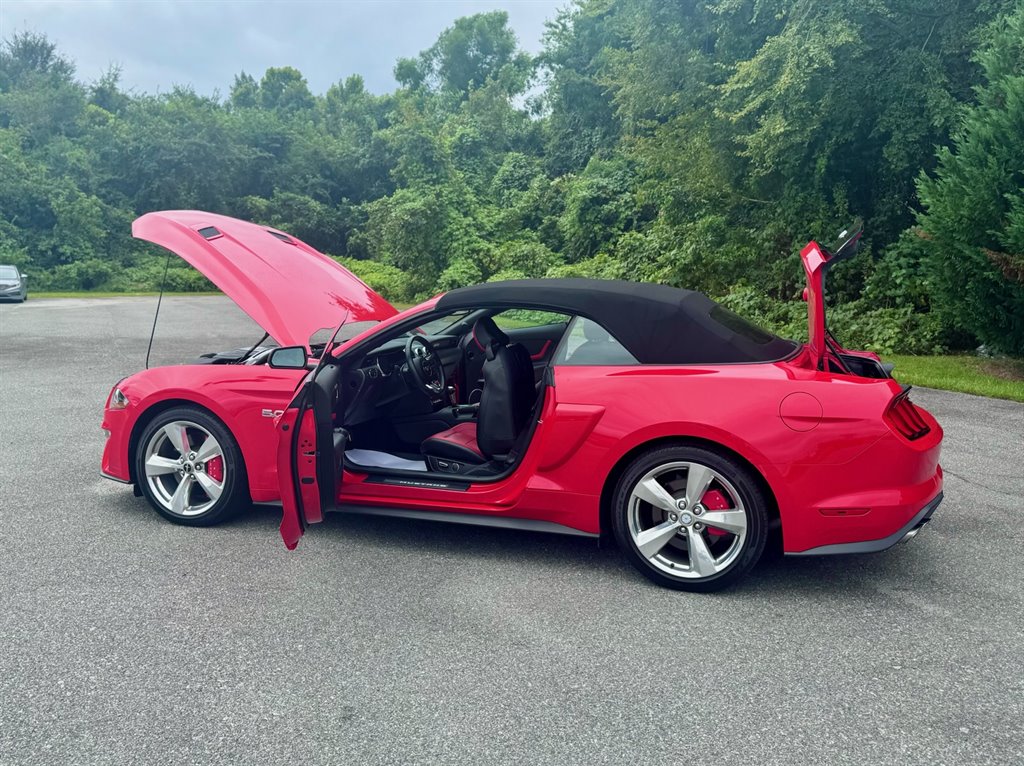 2019 Ford Mustang - $37,885