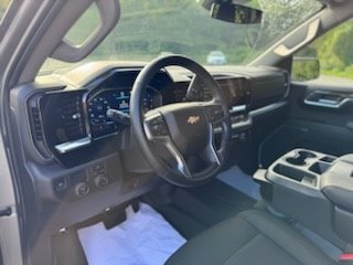 2023 Chevrolet Silverado 1500 - $41,995