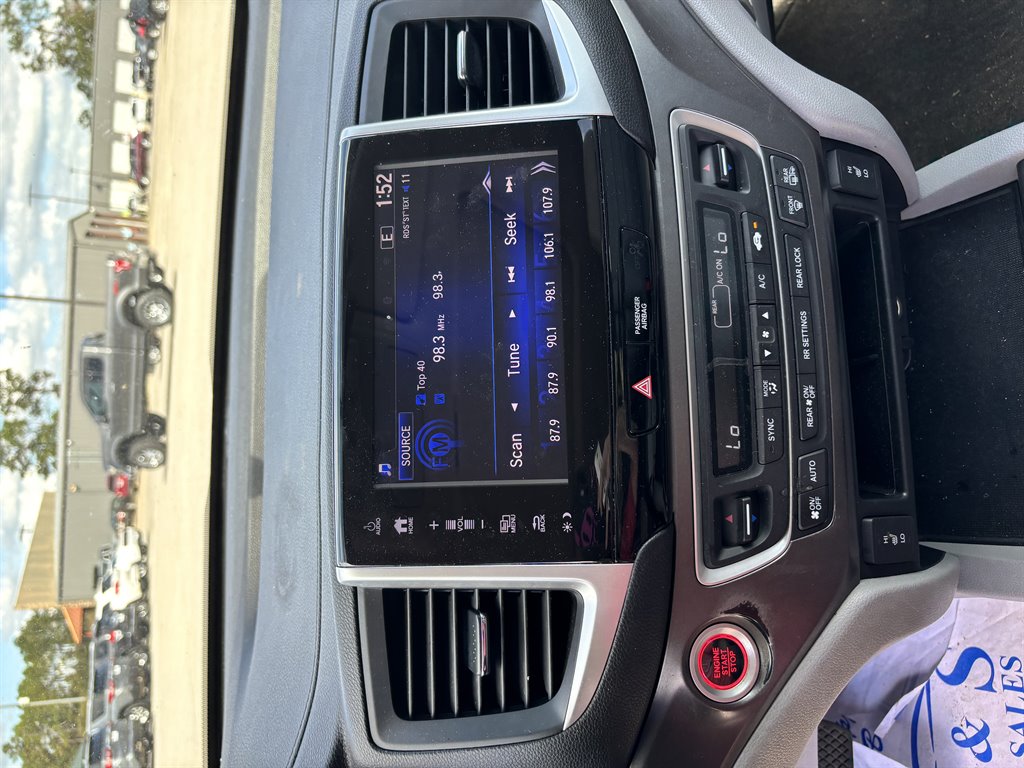 2018 Honda Pilot - $23,425