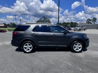 2018 Ford Explorer XLT photo