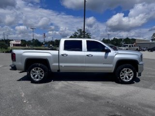 2017 GMC Sierra 1500 SLT photo