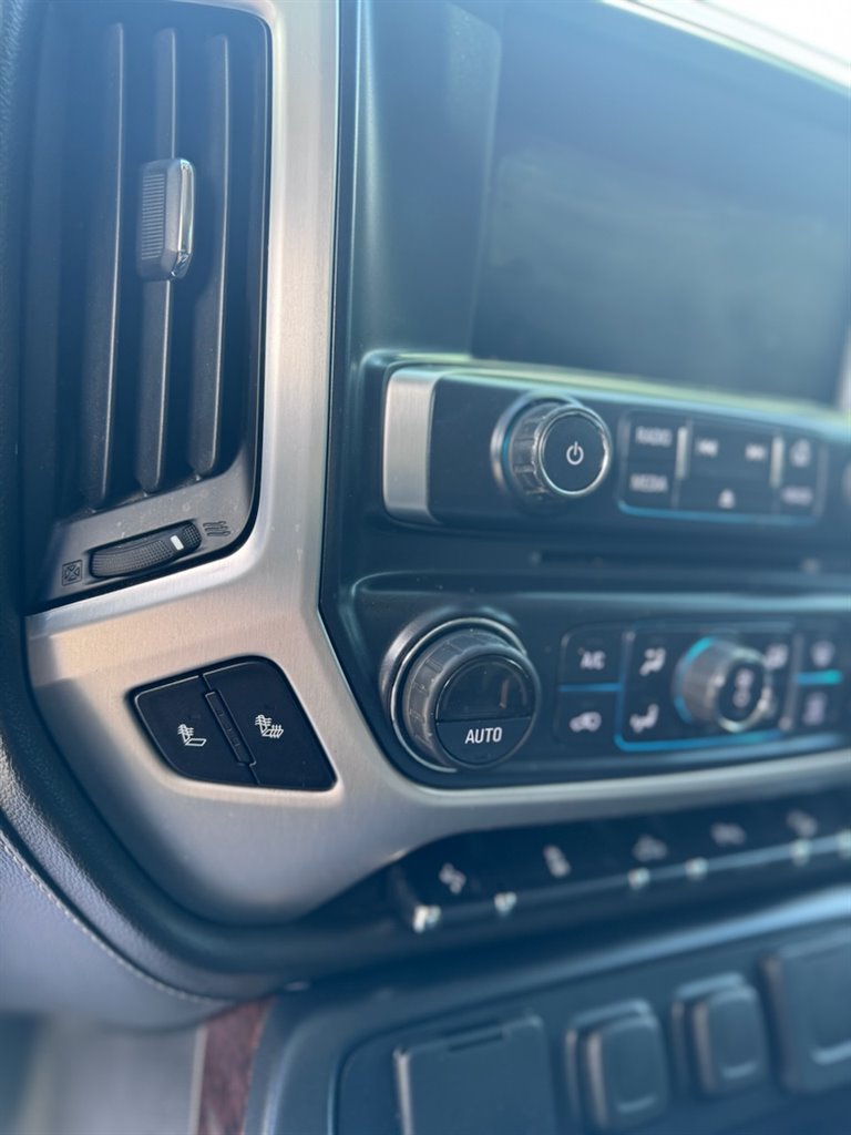 2017 GMC Sierra 1500 SLT photo