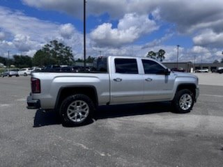 2017 GMC Sierra 1500 SLT photo