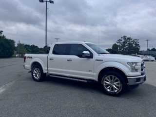 2016 Ford F150 Lariat photo