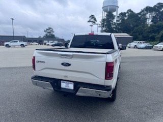 2016 Ford F150 Lariat photo