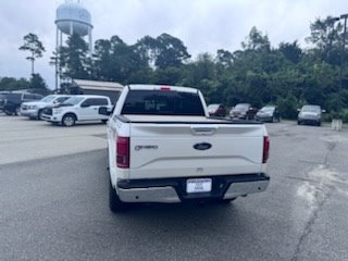 2016 Ford F150 Lariat photo