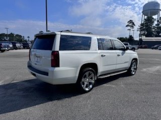 2019 Chevrolet Suburban 1500 LT photo