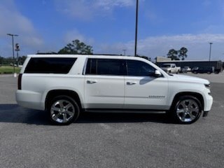 2019 Chevrolet Suburban 1500 LT photo