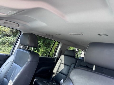 2019 Chevrolet Suburban 1500 LT photo