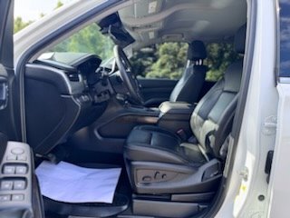 2019 Chevrolet Suburban 1500 LT photo