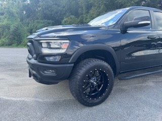 2019 Ram 1500 - $29,995