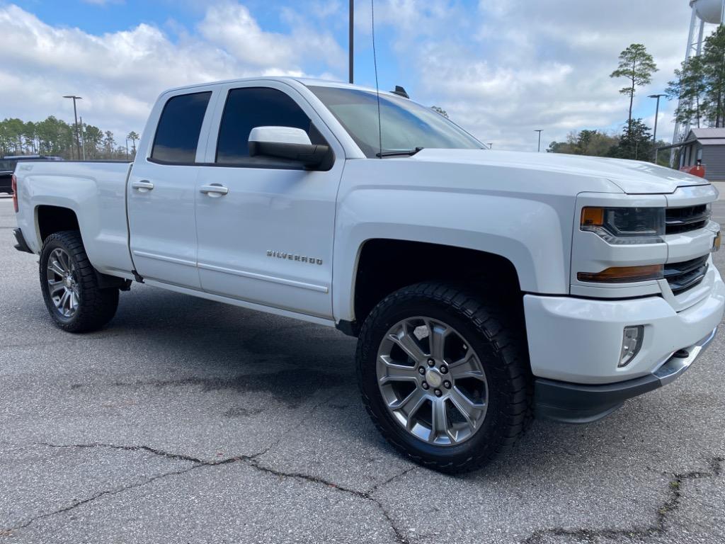 2017 Chevrolet Silverado 1500 LT Z71 photo