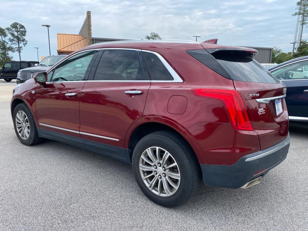 2017 Cadillac XT5 Luxury photo