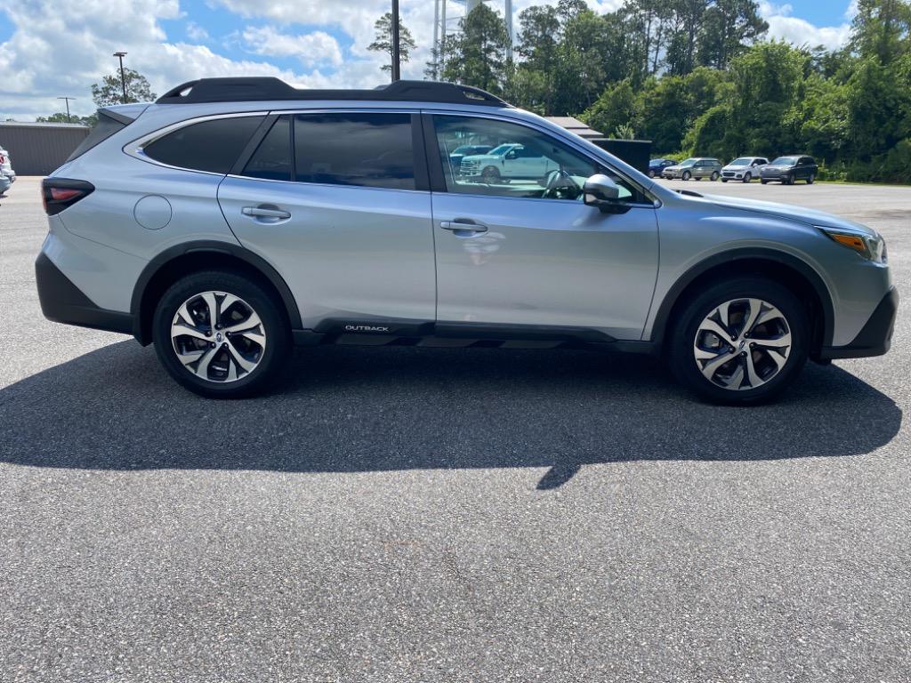 2020 Subaru Outback - $25,950