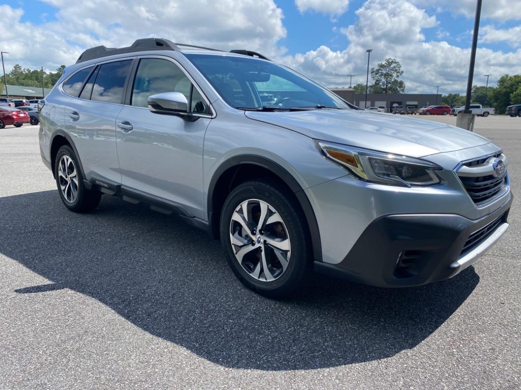 2020 Subaru Outback - $25,950