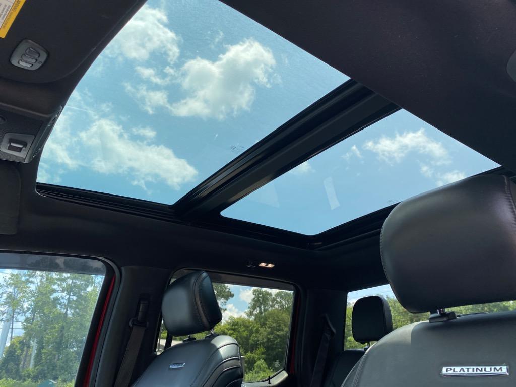 2015 Ford F150 Platinum photo