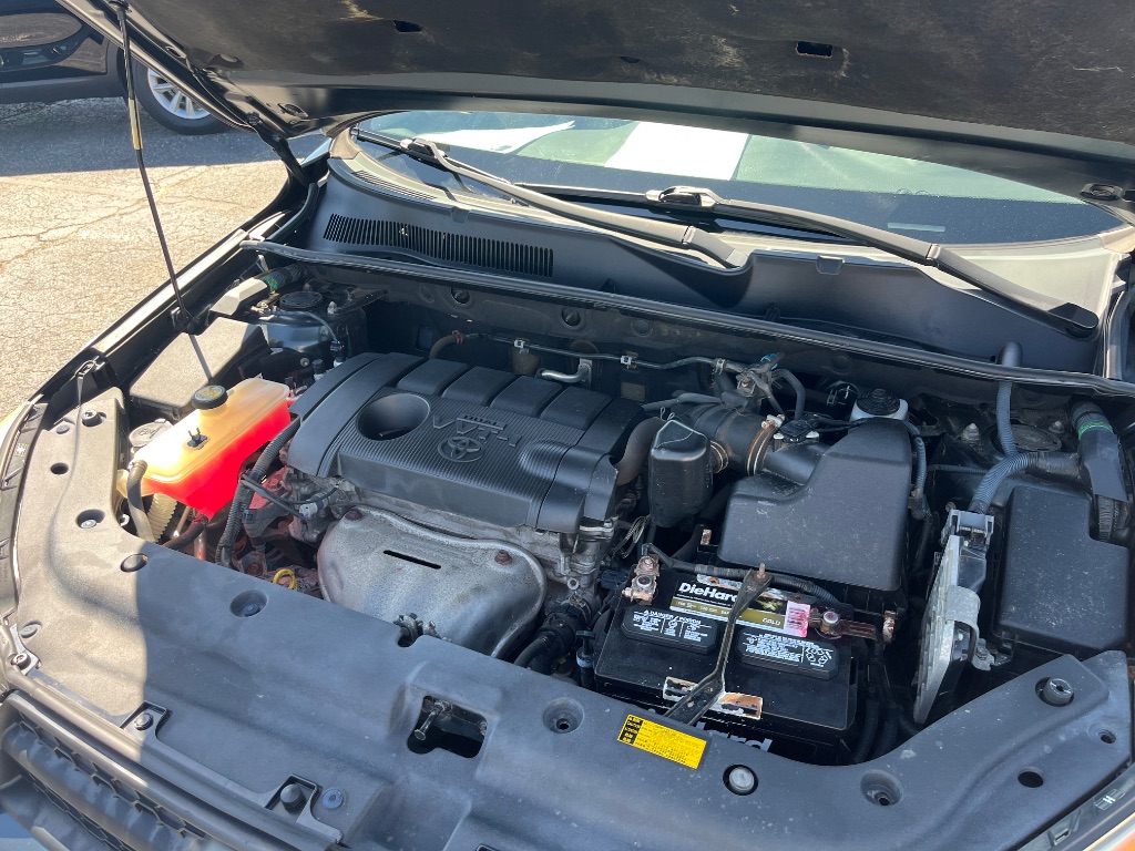 2011 Toyota RAV4 photo
