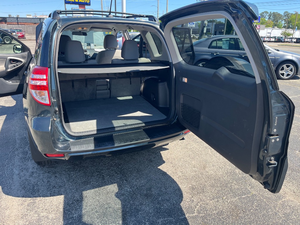 2011 Toyota RAV4 photo