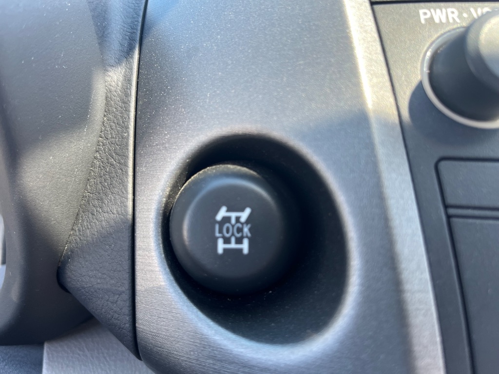 2011 Toyota RAV4 photo