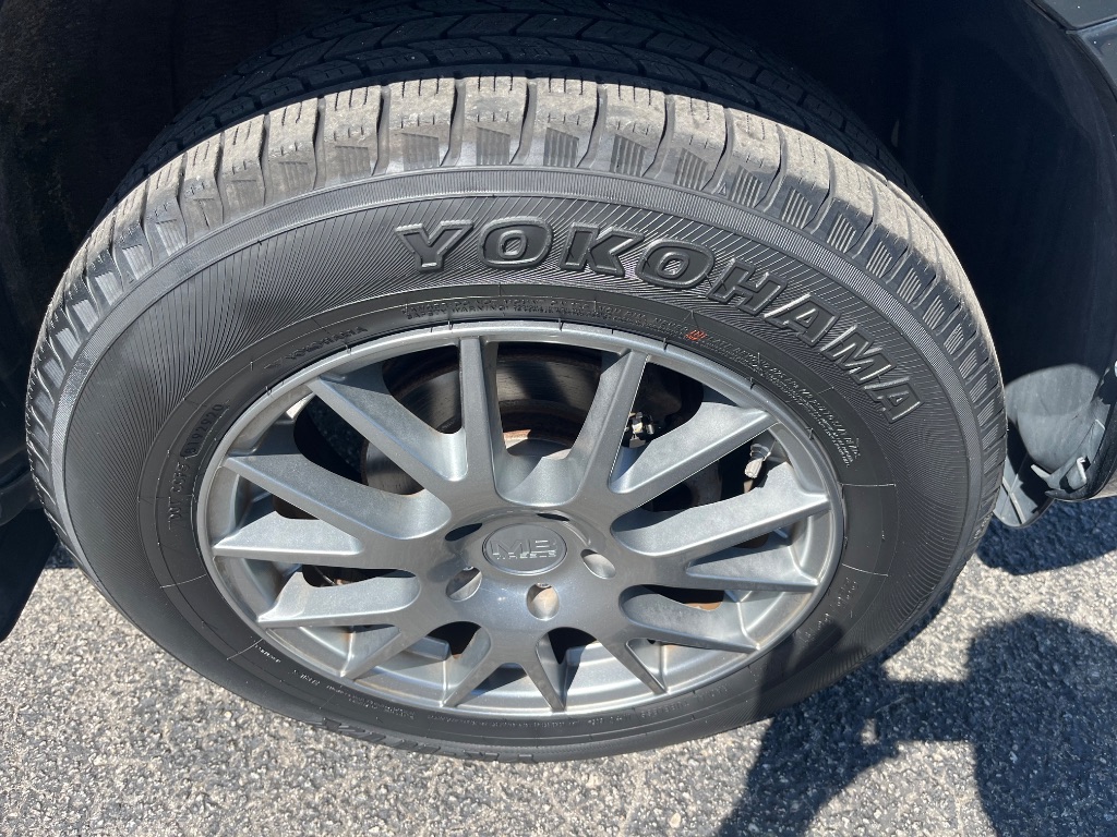 2011 Toyota RAV4 photo