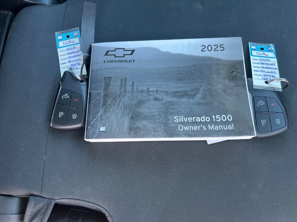 2025 Chevrolet Silverado 1500 - $31,529