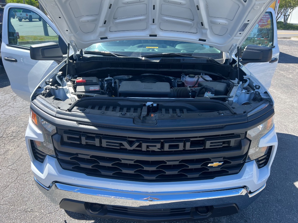 2025 Chevrolet Silverado 1500 - $31,529