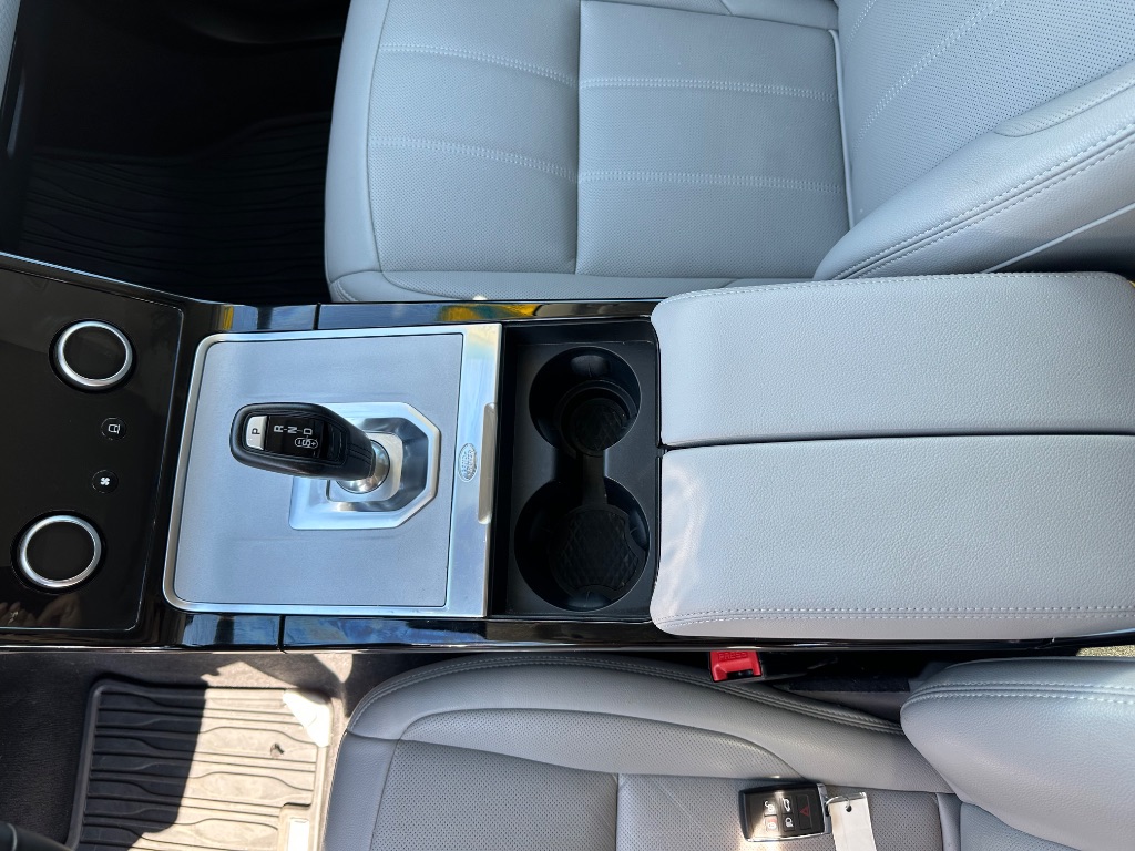 2022 Land Rover Range Rover Evoque - $29,890
