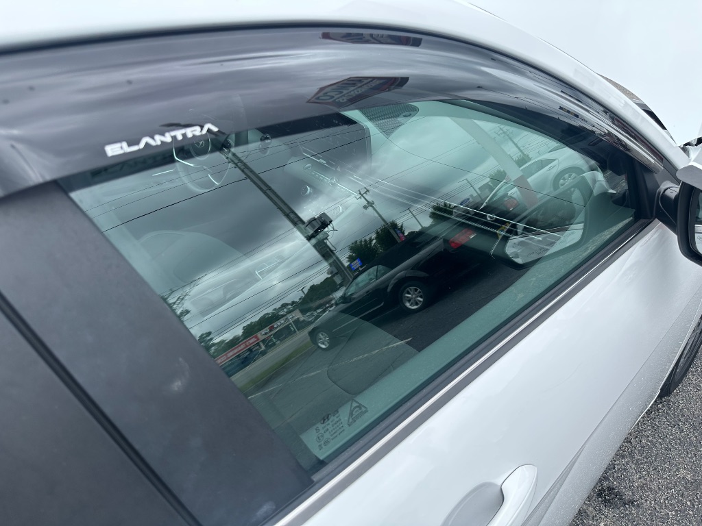 2024 Hyundai Elantra - $21,370