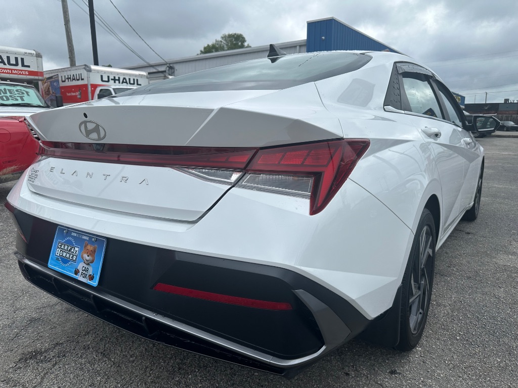 2024 Hyundai Elantra - $21,370