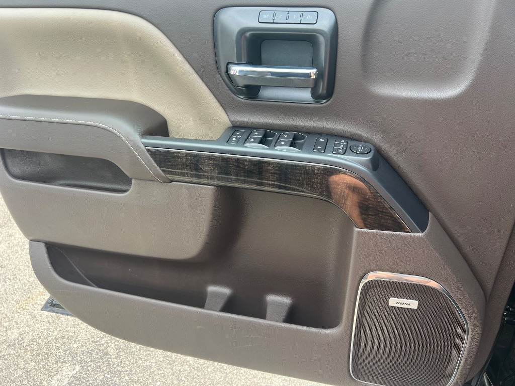 2015 GMC Sierra 2500 - $39,993