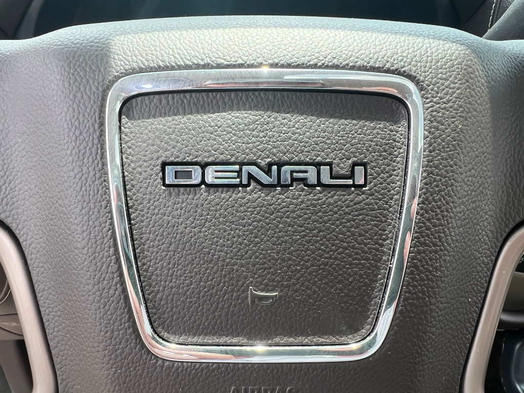 2015 GMC Sierra 2500 - $39,993