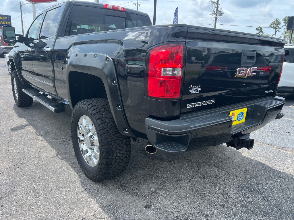 2015 GMC Sierra 2500 - $39,993