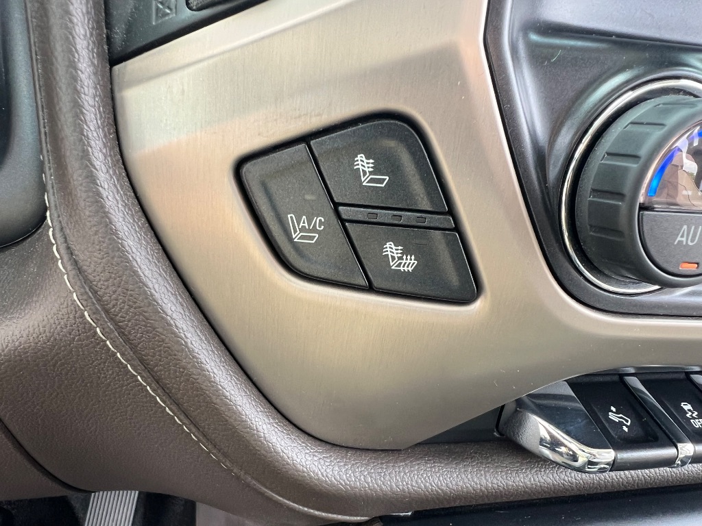 2015 GMC Sierra 2500 - $39,993