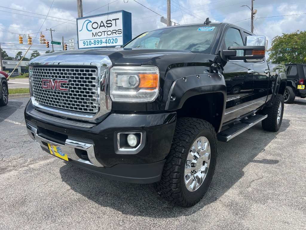 2015 GMC Sierra 2500 - $39,993
