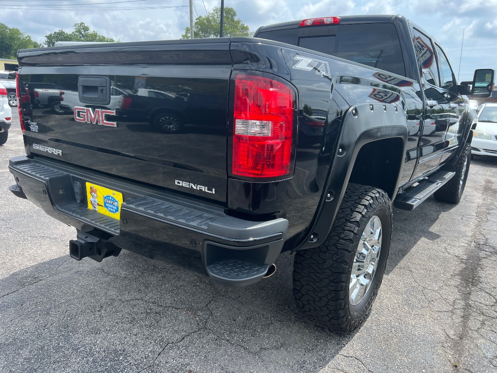 2015 GMC Sierra 2500 - $39,993
