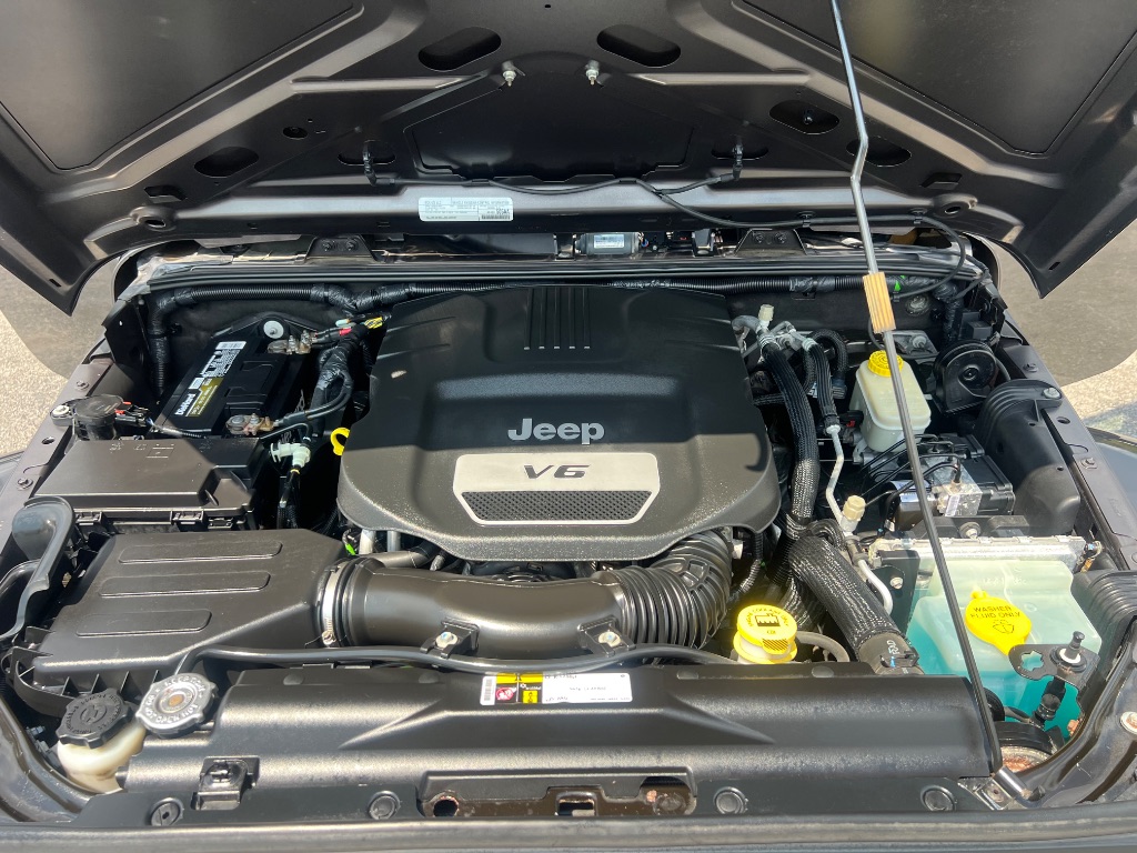 2015 Jeep Wrangler - $22,991