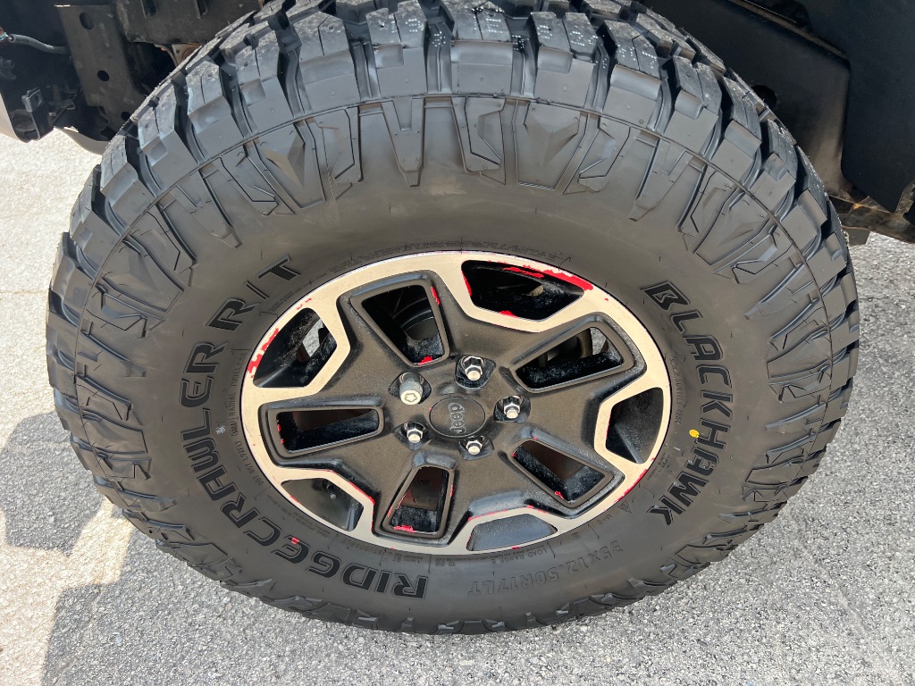 2015 Jeep Wrangler - $24,942