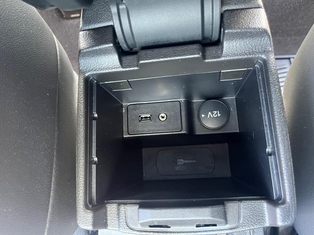 2016 Ford Focus - $17,017