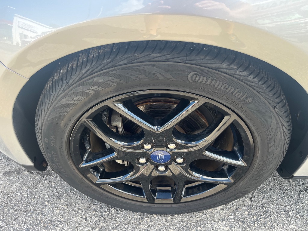 2016 Ford Focus - $17,017