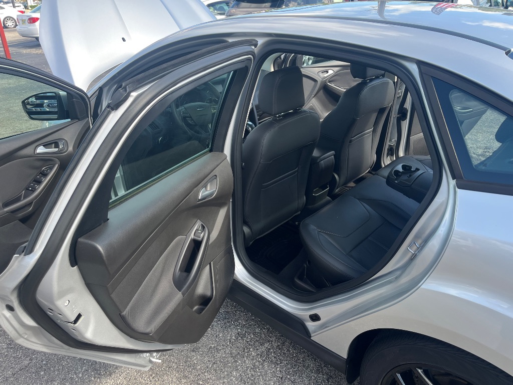 2016 Ford Focus - $17,017