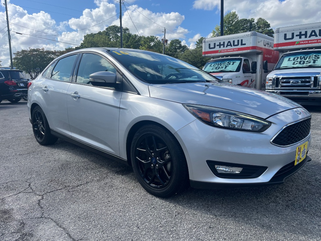 2016 Ford Focus - $17,017