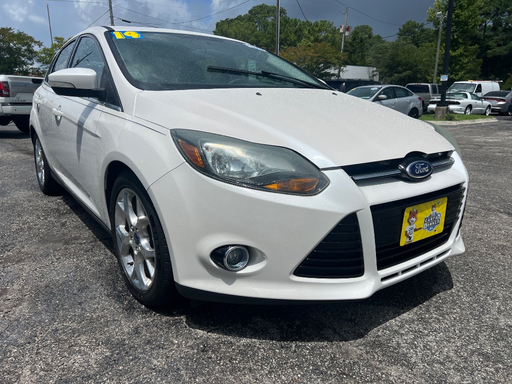 2014 Ford Focus - $14,292