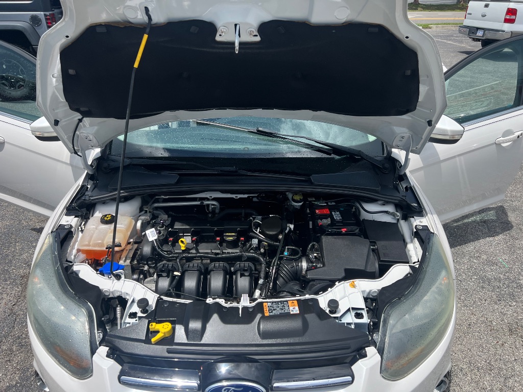 2014 Ford Focus - $14,292