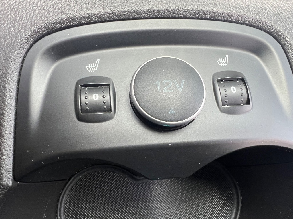 2014 Ford Focus - $14,292